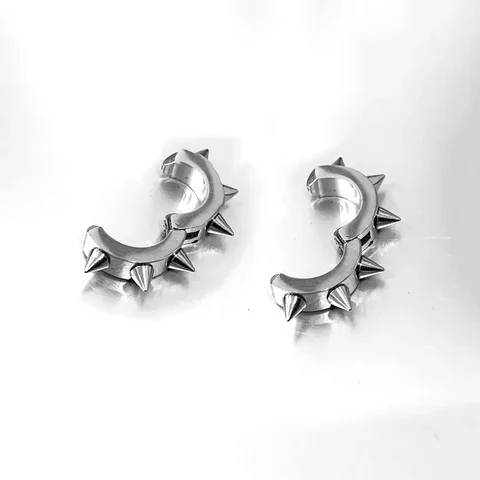 Серьги-кольца из нержавеющей стали серебристого цвета