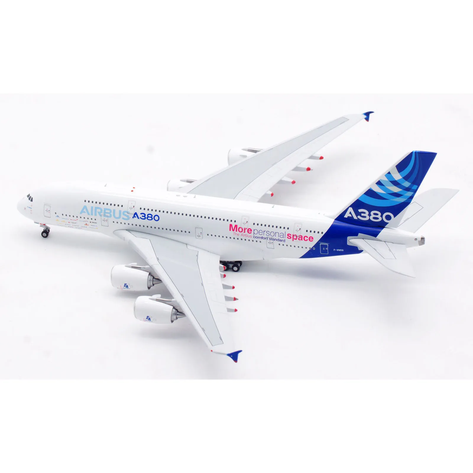 Коллекционный самолет AV4220 из сплава подарок авиации 1:400 модель самолета больше