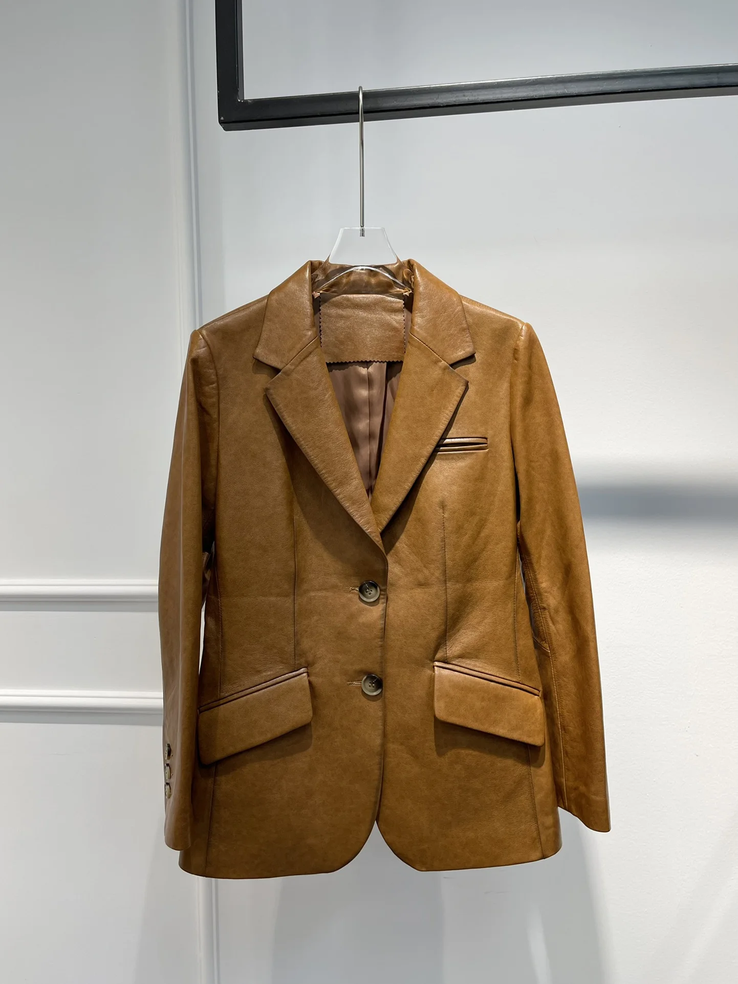 

2022 Autumn Winter Vintage Pockets Women Jacket New Arrival Women Brown Long Sleeve Sheepskin Leather Unisex Blazer