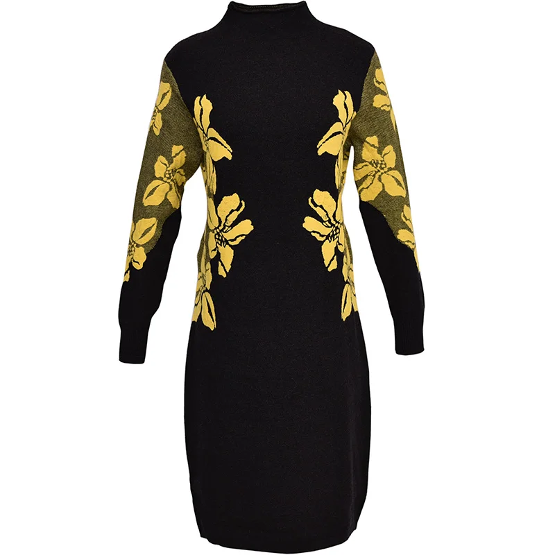 

Платье женское демисезонное длинное с высоким воротником и вышивкой