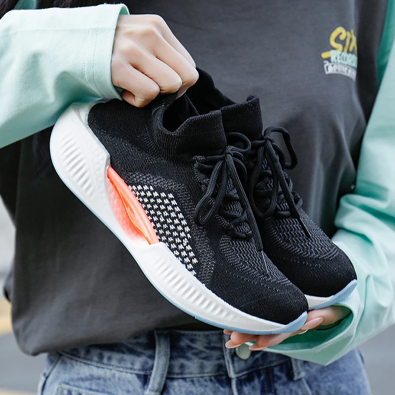 Cushioning Men Running Shoes for Women Breathalbe Athletic Sports Jogging Shoes Ultralight Training Sneakers male