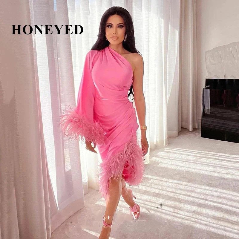 

Honeyed Tea-length 2023 Sexy One Shoulder Prom Party Evening Dress Ostrich Feather Sleeve Prom Silk Satin вечернее платье люкс