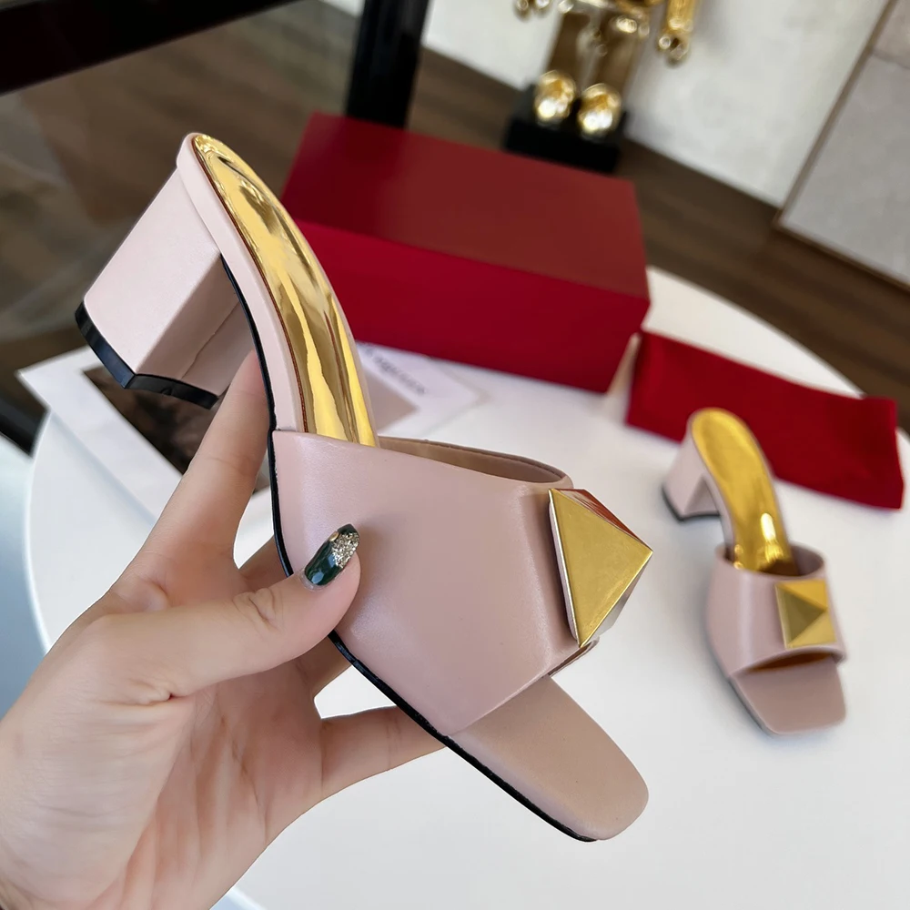 Женские босоножки на плоской подошве повседневные сандалии массивном каблуке