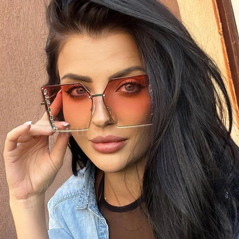 

Солнцезащитные очки без оправы для мужчин и женщин, роскошные Брендовые очки с квадратными линзами, с защитой от ультрафиолета, оверсайз, дл...