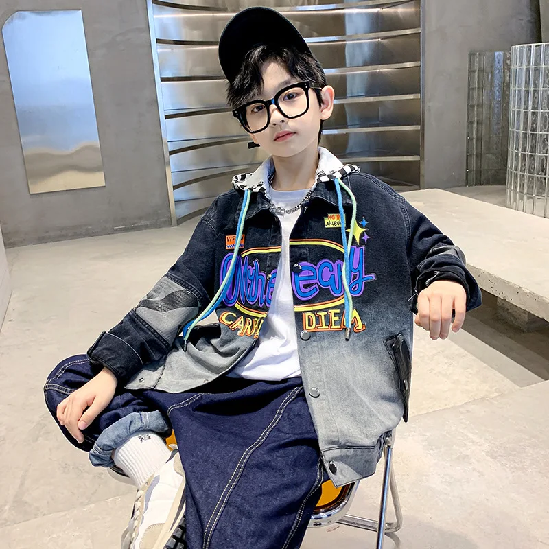 

Куртка детская демисезонная со съемной шапкой, на 8-14 лет