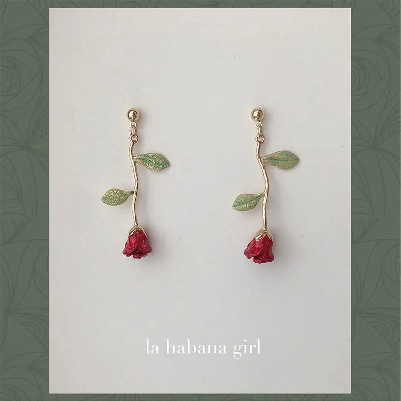 

Retro Rose Handmade Fashion Earrings Design Sense Female Ear Clips Geometric Simple Niche All-match Light Luxury Earrings Trendy