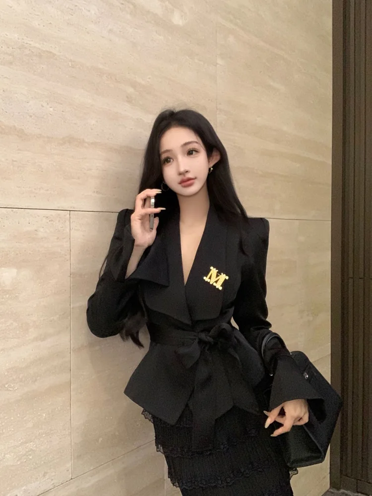 Qiake Girl ~ Женский черный топ с лацканами High Sense осень 2023 шикарный нестандартной