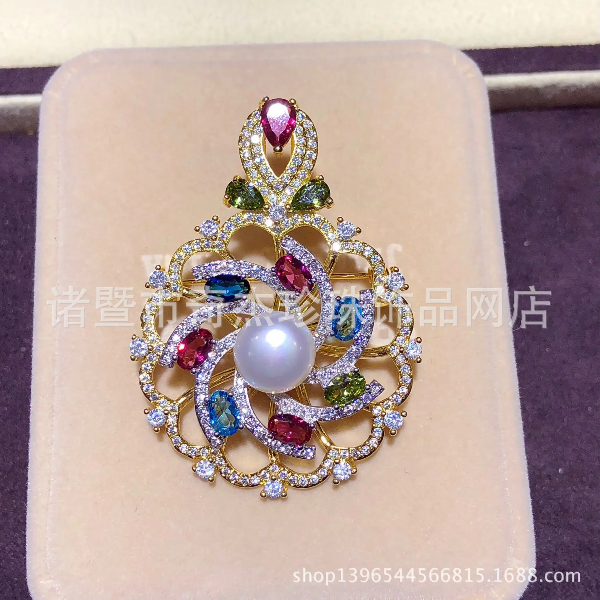 

Rotate the freshwater pearl brooch brooches brooch pendant amphibious ladies