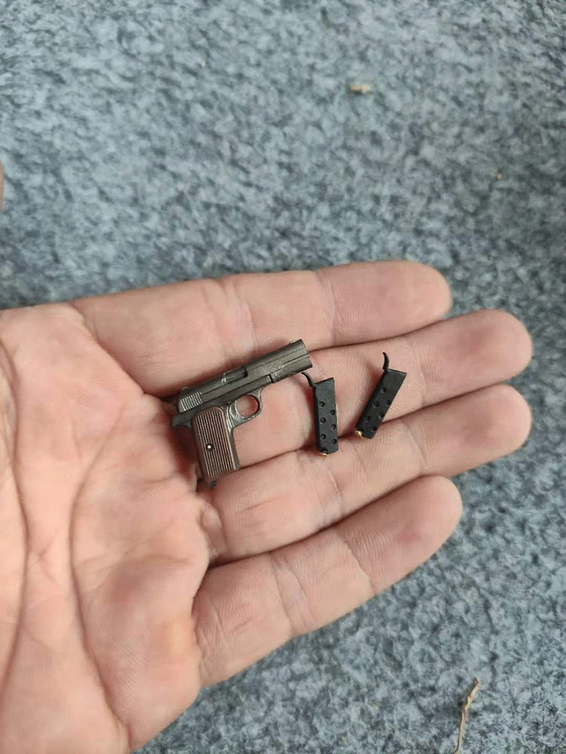 

Модель пистолета 1/6 LAGSET FS 73029 красная предупреждающая советская женщина-солдат Katyusha