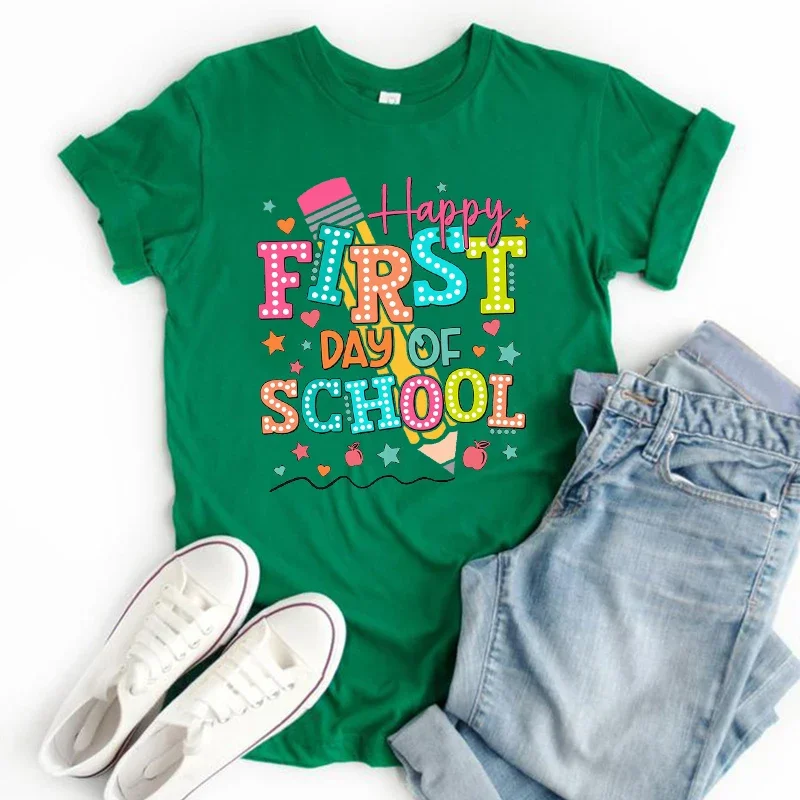 Футболка с надписью Happy First Day of School 2024