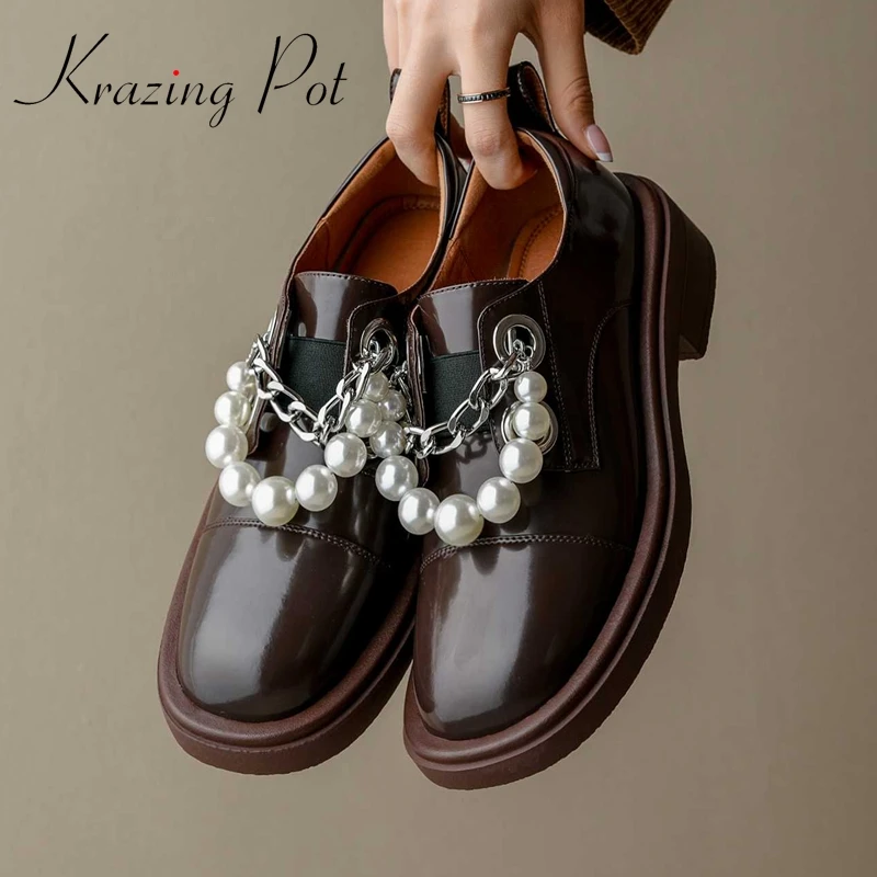 

Krazing Pot 2022 cow split leather round toe med heel three colors pearl chain decorations high street fashion women pumps L13