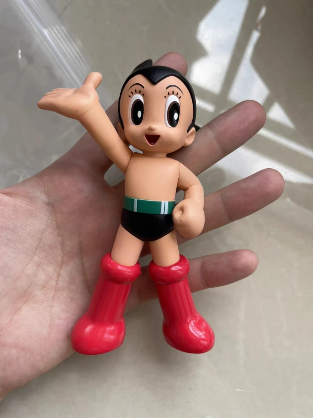 Фото Подлинная Astroboy Astroboy Astro Boy приветствует модную игрушечную фигурку украшений №2