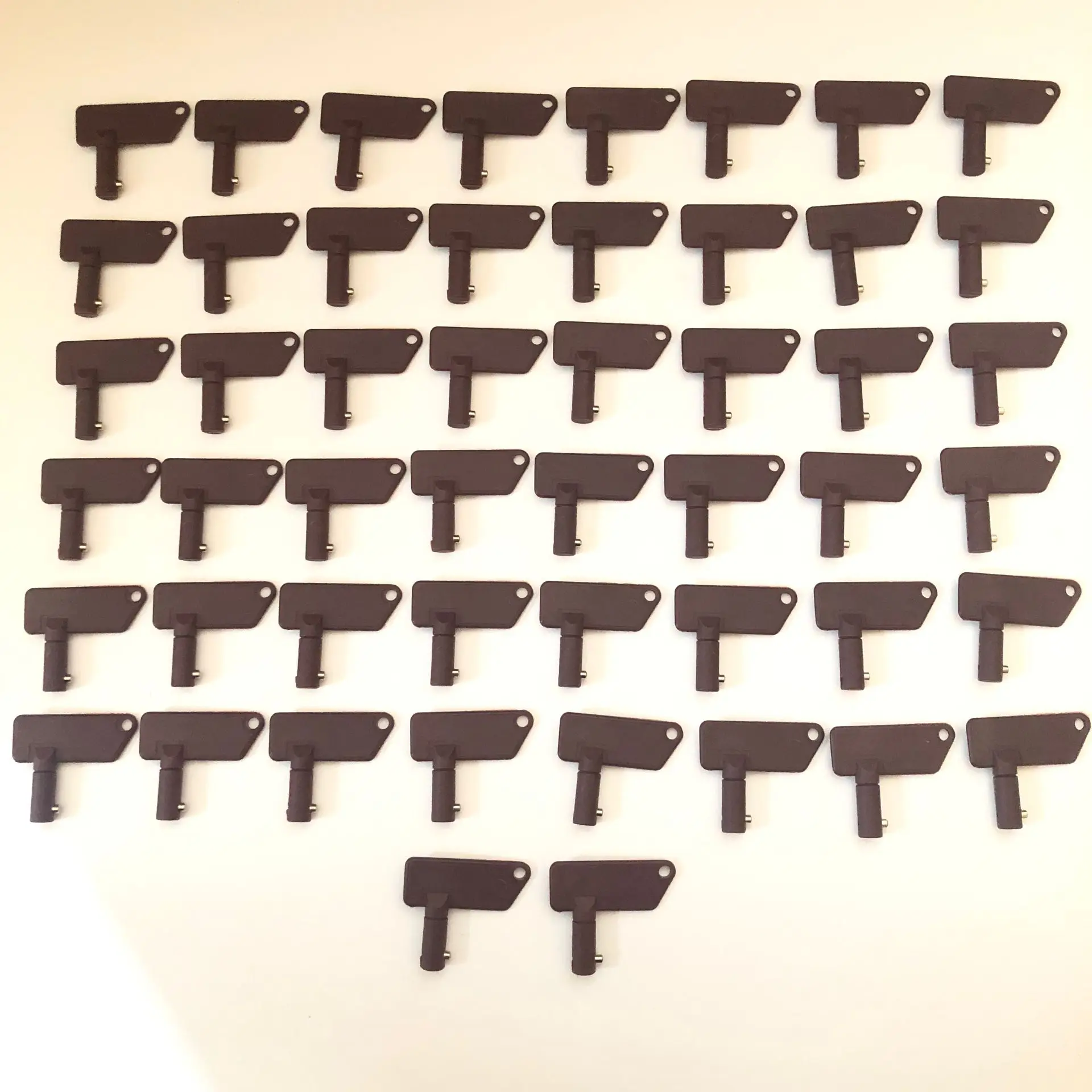 

50PCS MS634212 Ignition Key For Volvo Terex Battery and Master Disconnect