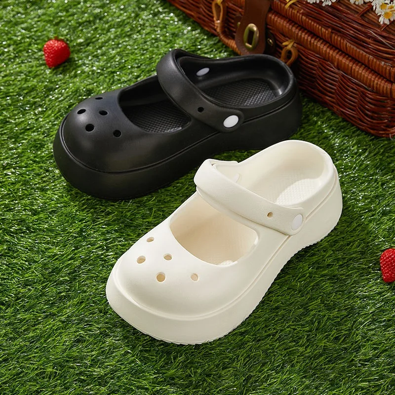 2023 Spring and Summer New French Solid Round Head Shallow Mouth Outer Wear Stunning Baotou Hole Shoes Women's Garden Shoes