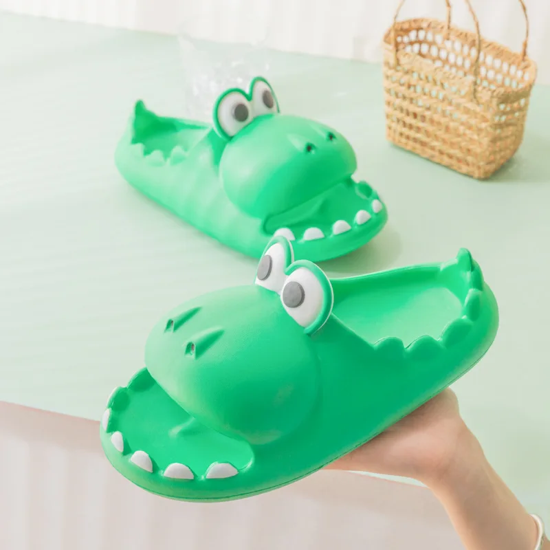 Cartton Shark Slippers Women Soft EVA Home Slide Sandals Bathroom Shoes Men Summer Beach Slippers Flip Flops