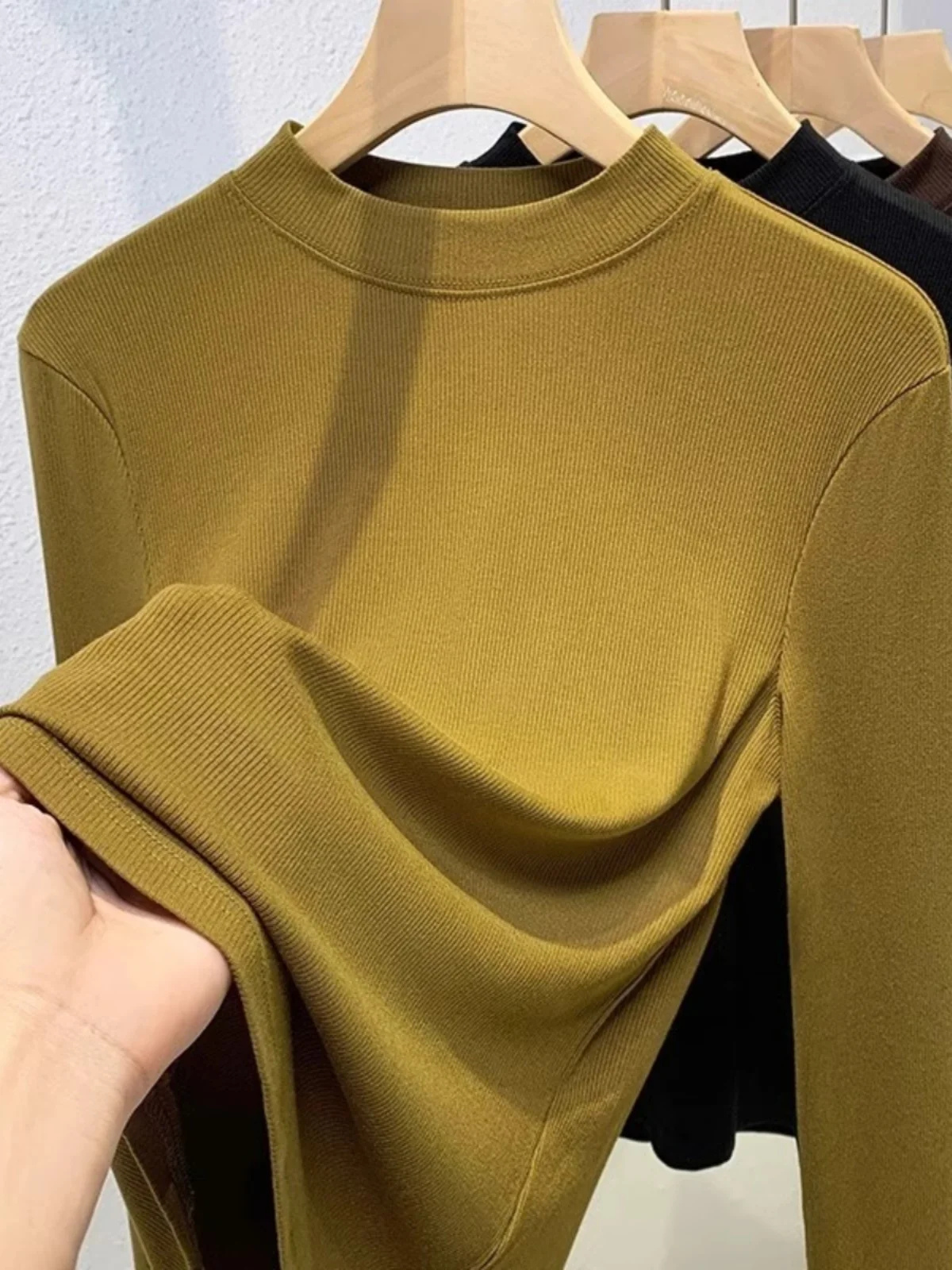 White Half-high Collar Bottoming Shirt Women Early Autumn Small Wear Thread Stand Slim fit Inner wear round Neck Long ...