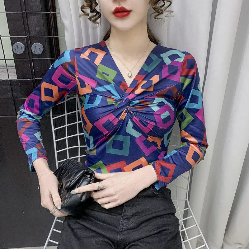 

Woman Spring Autumn Style Blouses Shirts Lady Casual Long Sleeve V-Neck Plaid Printed Mesh Blusas Tops DD9401