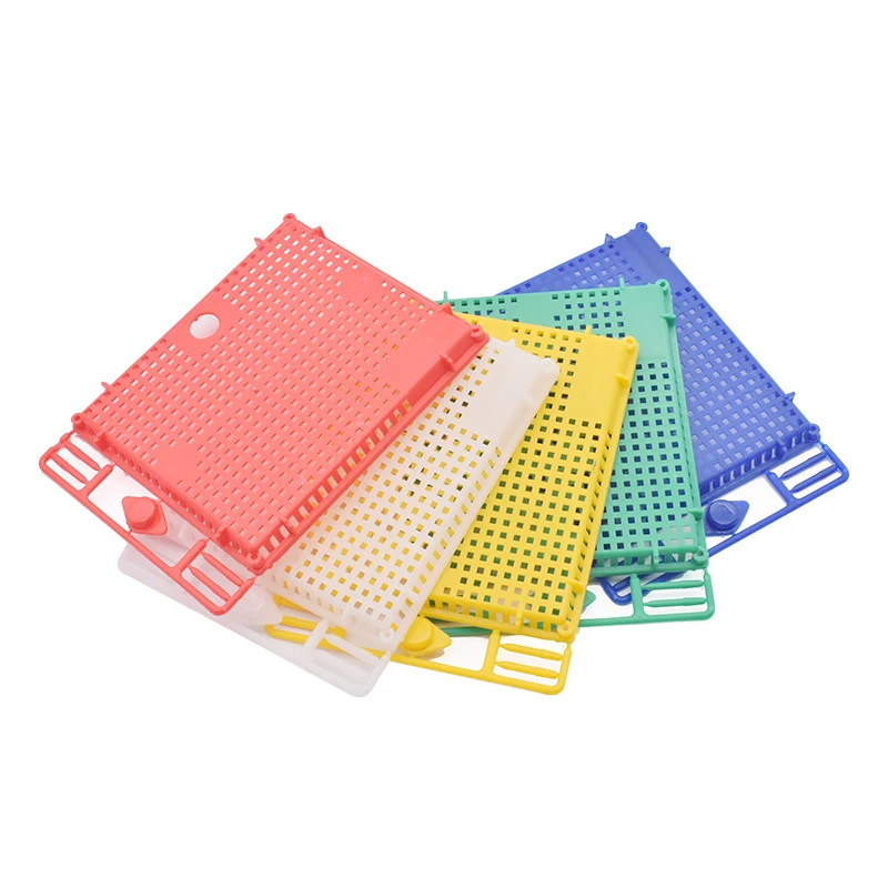 

5PCS/Lot Queen Lsolation And Introduction Cage Plastic Round Flat Queen Introducing Cage Beekeeping Equipment Bee Tools