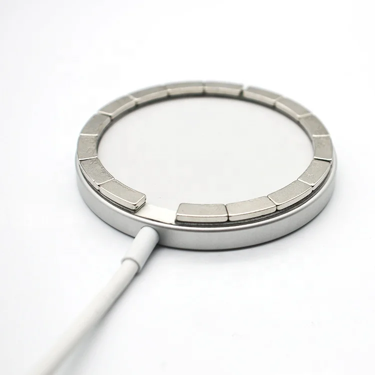 Фото Магнитная наклейка, совместимая с MagSafe, магнитный массив для чехлов MagSafe C или O, для беспроводной зарядки и повербанков №1
