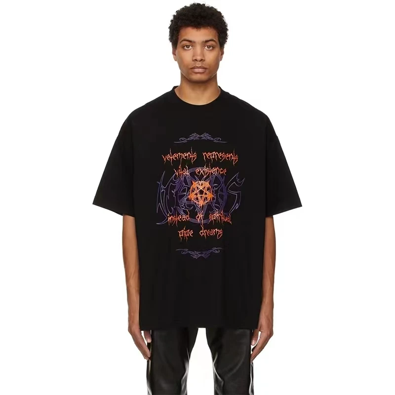 Лидер продаж свободная Мужская футболка с надписью на санскрите коротким