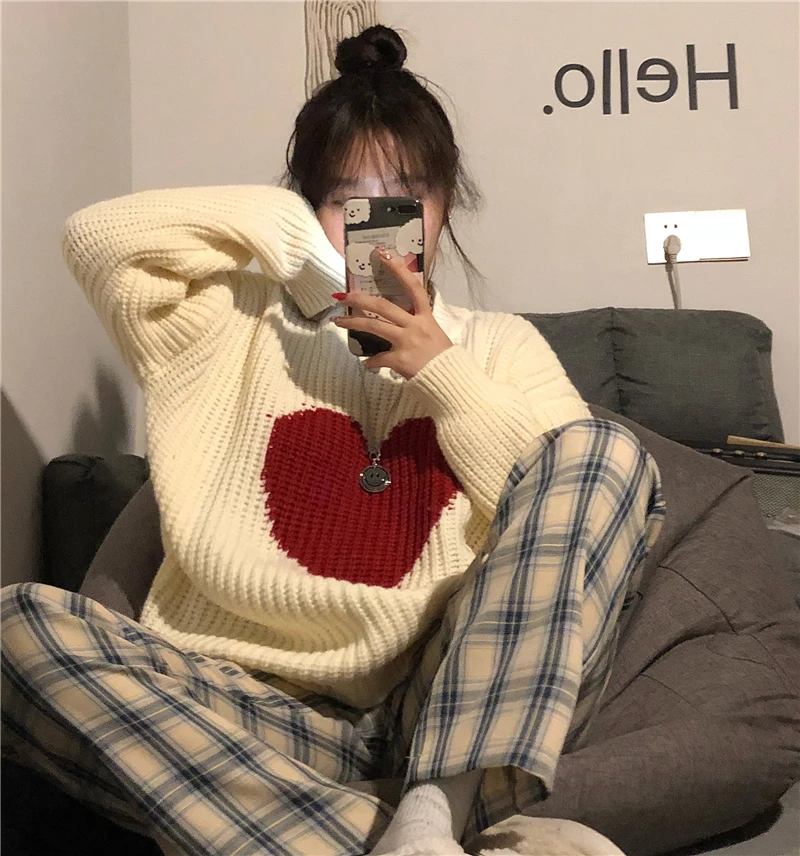 

2021 Winter New Sweet Heart-shaped Pattern Sweater Vintage Harajuku Style Full Sleeve Pullovers Loose Knitting Casual Sweater