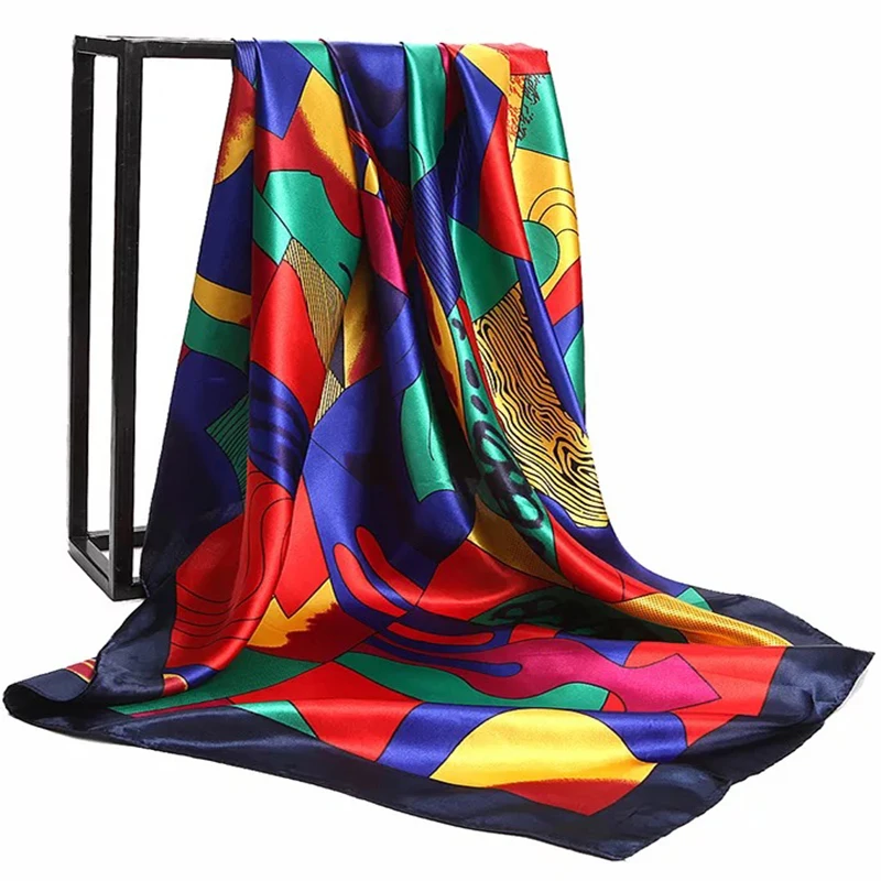 

Square Headcloth New Sunscreen Silk Scarves Popular 90X90CM Colour Bandannas Four Seasons Beach Towel 2022 Fashion Print Shawls