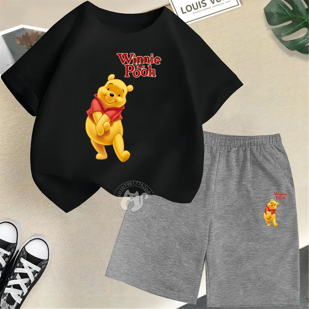 Футболка с коротким рукавом и шорты из натурального хлопка