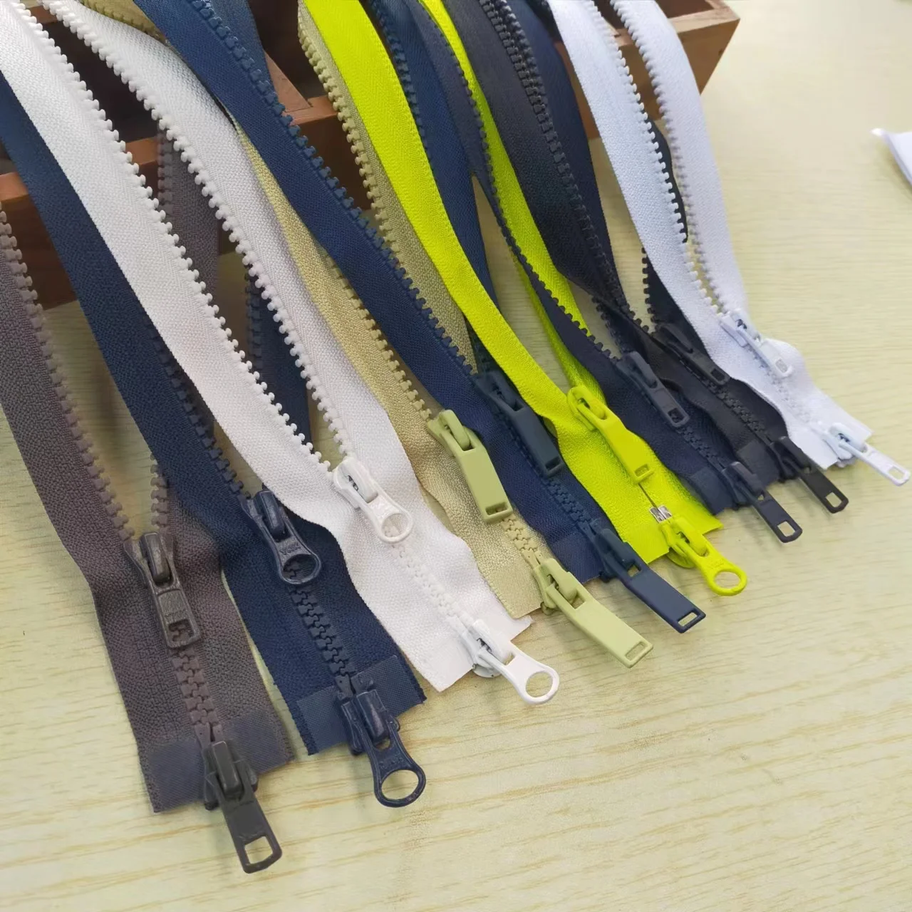 

YKK5 Resin Double Head Zipper Nylon Reverse Fit Long Sewing Items Fermeture éclair Pour Couture