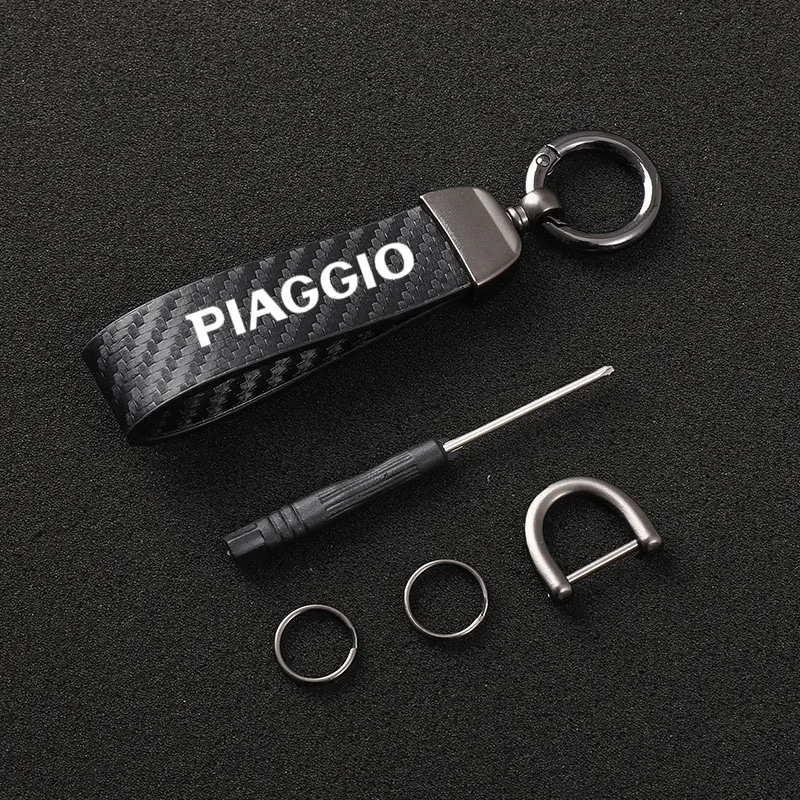 

High-Grade Carbon Fiber Motorcycle Keychain Holder Keyring for Piaggio Vespa GTS 250 300 Sprint Primavera 150 LX15 S150
