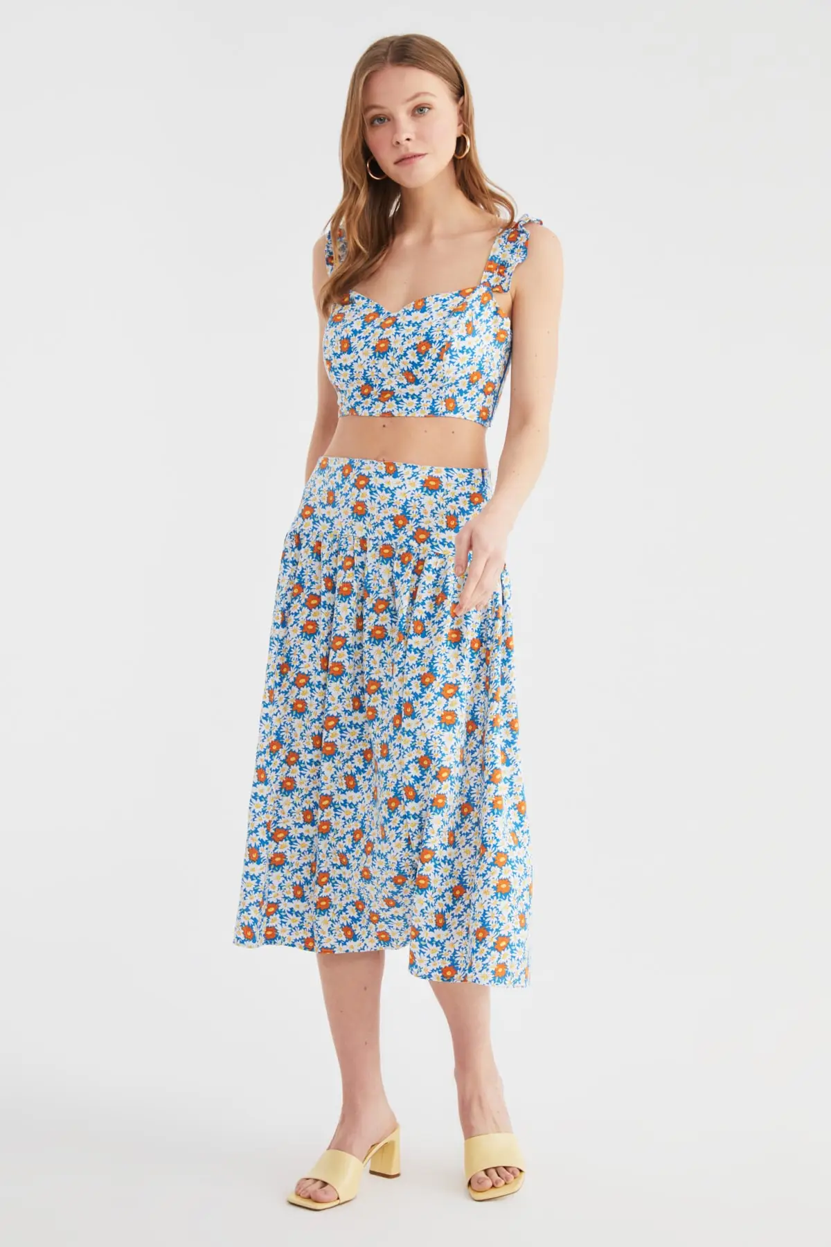 

Trendyol Shoulder Detail Bottom-Top Suit TWOSS21AU0270