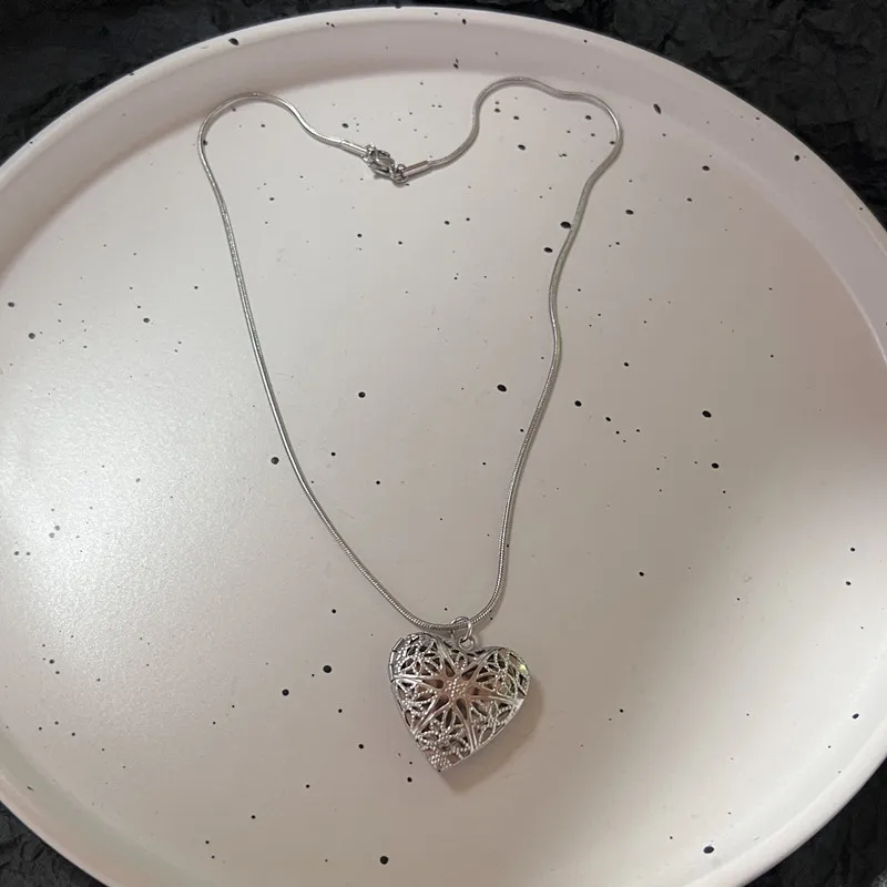 Новое ожерелье в стиле пэчворк с красным сердцем звездой и кисточкой женское