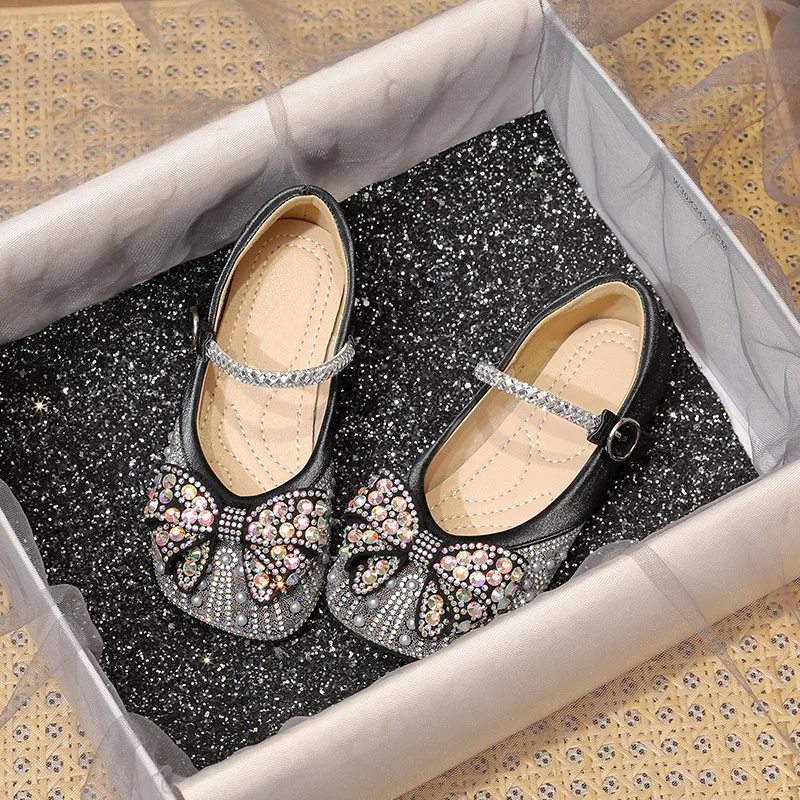 

New Children Dance Shoes Girls Princess Rhinestones Leather Shoes Student Baby Toddler Comfortable Kids Moccasins 02A