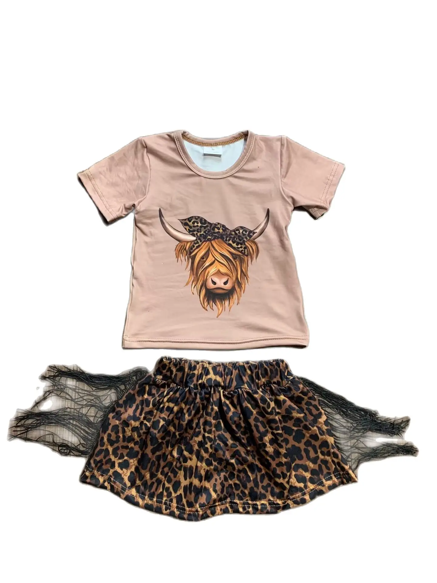 

Летний модный изысканный комплект для девочек, розовый топ с коротким рукавом и принтом в виде Головы Быка, юбка с леопардовым принтом и кисточками