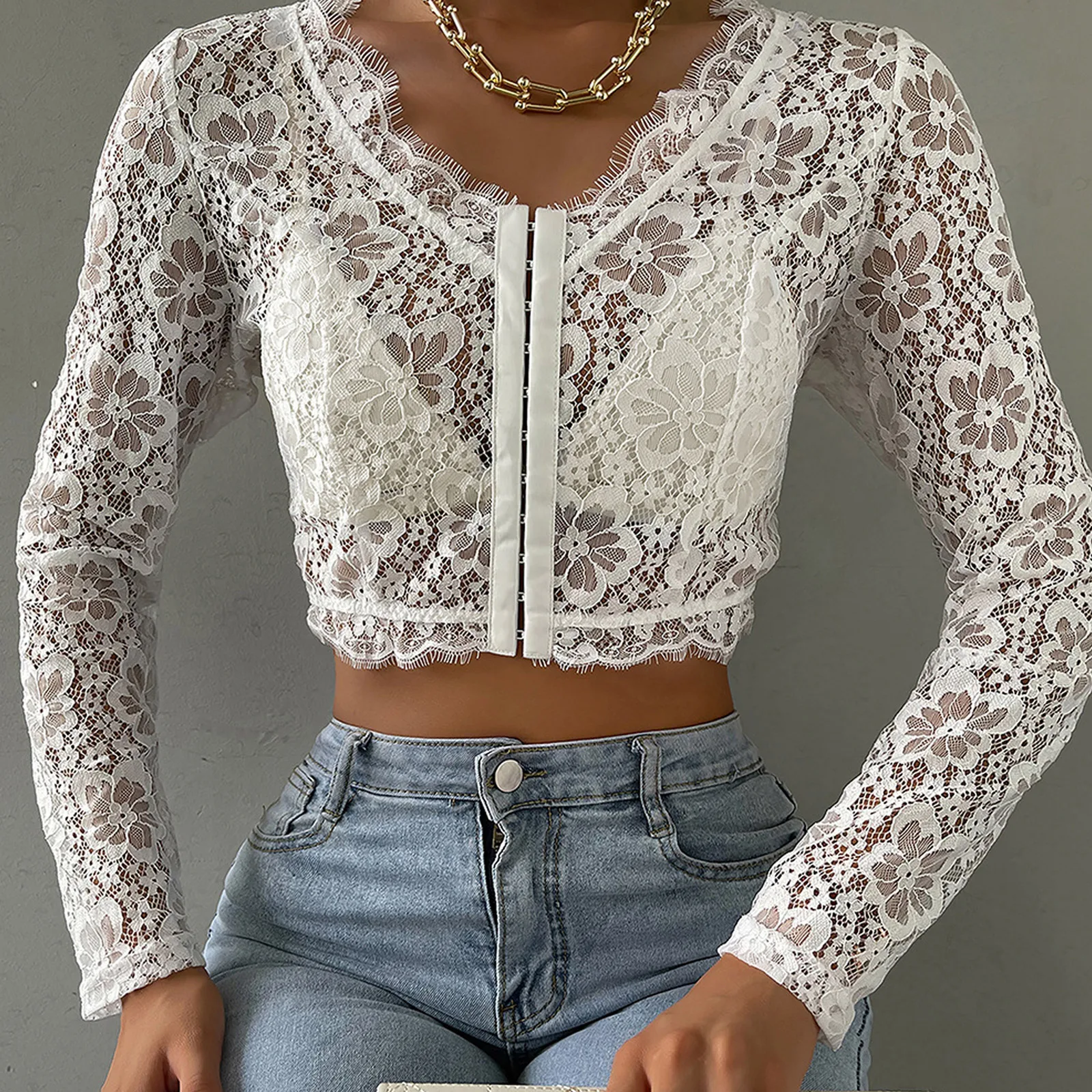 

Элегантный женский модный Прозрачный Кружевной укороченный топ с цветочным рисунком, ажурная Блузка с V-образным вырезом и длинным рукавом,...