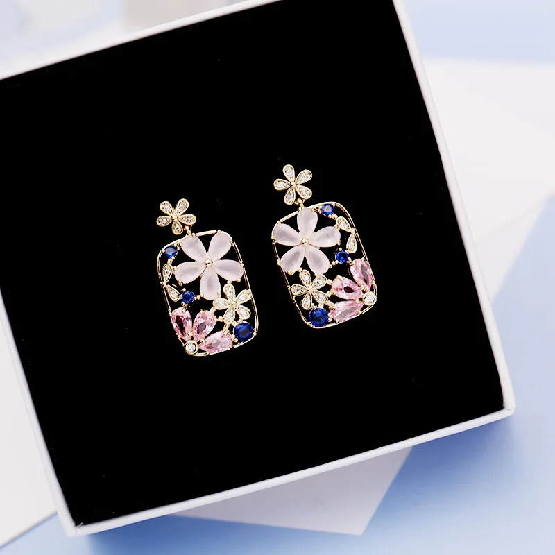 

High Quality 925 Sterling Silver Elegant And Exquisite Butterfly Knot Pearl Ear Studs Earrings For Women Fashion Jewelry LE220