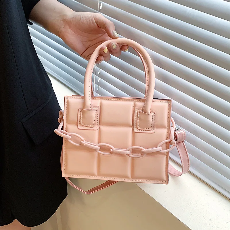 

2022 New hot selling fashion girl summer handbag chain shoulder PU leather crossbody small square bag for mobile phone/lipstick