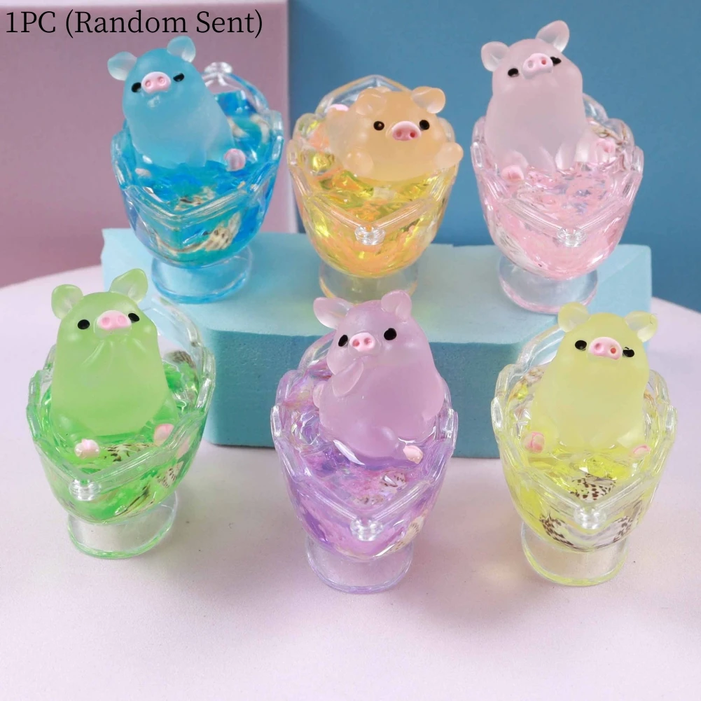 

1PC Luminous Mini Resin Pig Car Dashboard Toys Dolls Figures Home Garden Decoration Cartoon Cute Ornaments Gifts Random Color