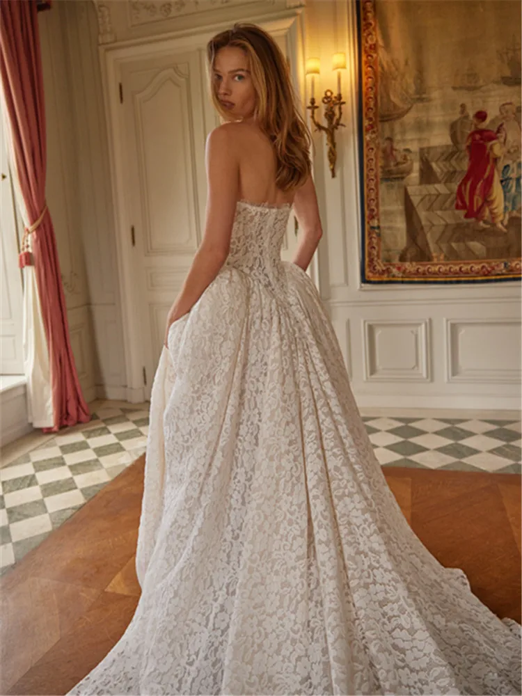 Женское свадебное платье It's yiiya белое кружевное с жемчугом на лето 2024