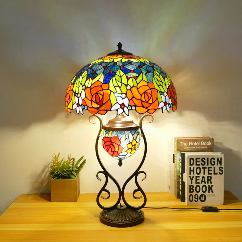 

Creative Desktop Art Dorm Lamp Retro Stained Glass Lamp European and American Color Bedroom Lamp Home Decoration