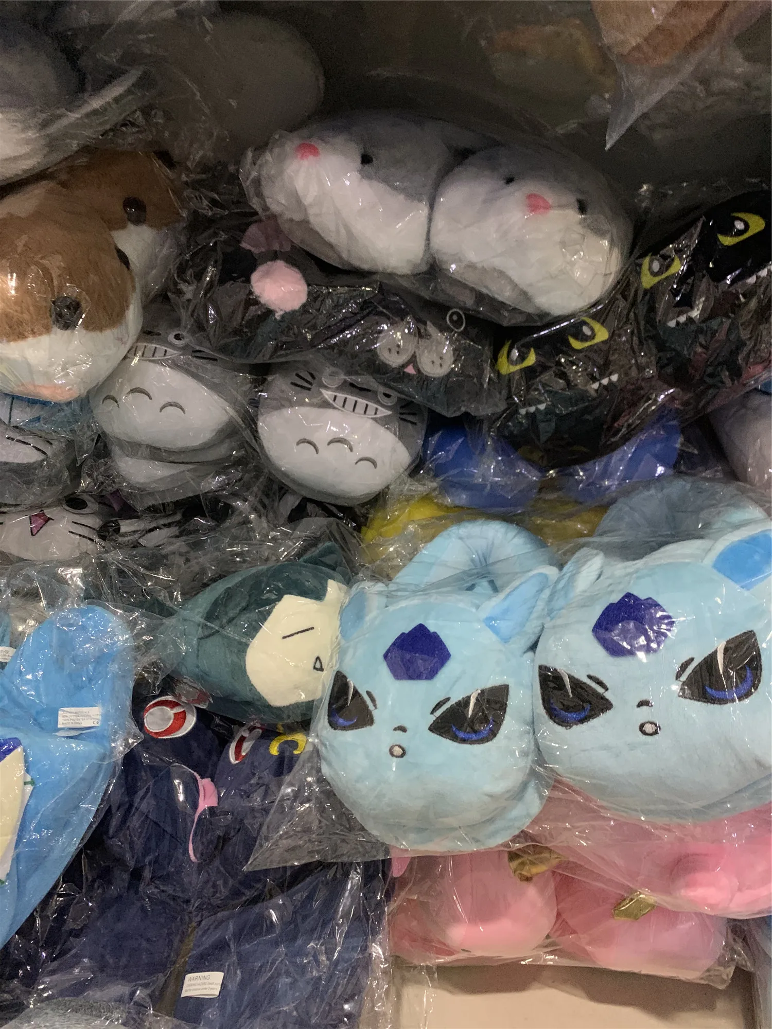 Тапочки унисекс Зимние теплые из флока с рисунком кота единорога дракона |