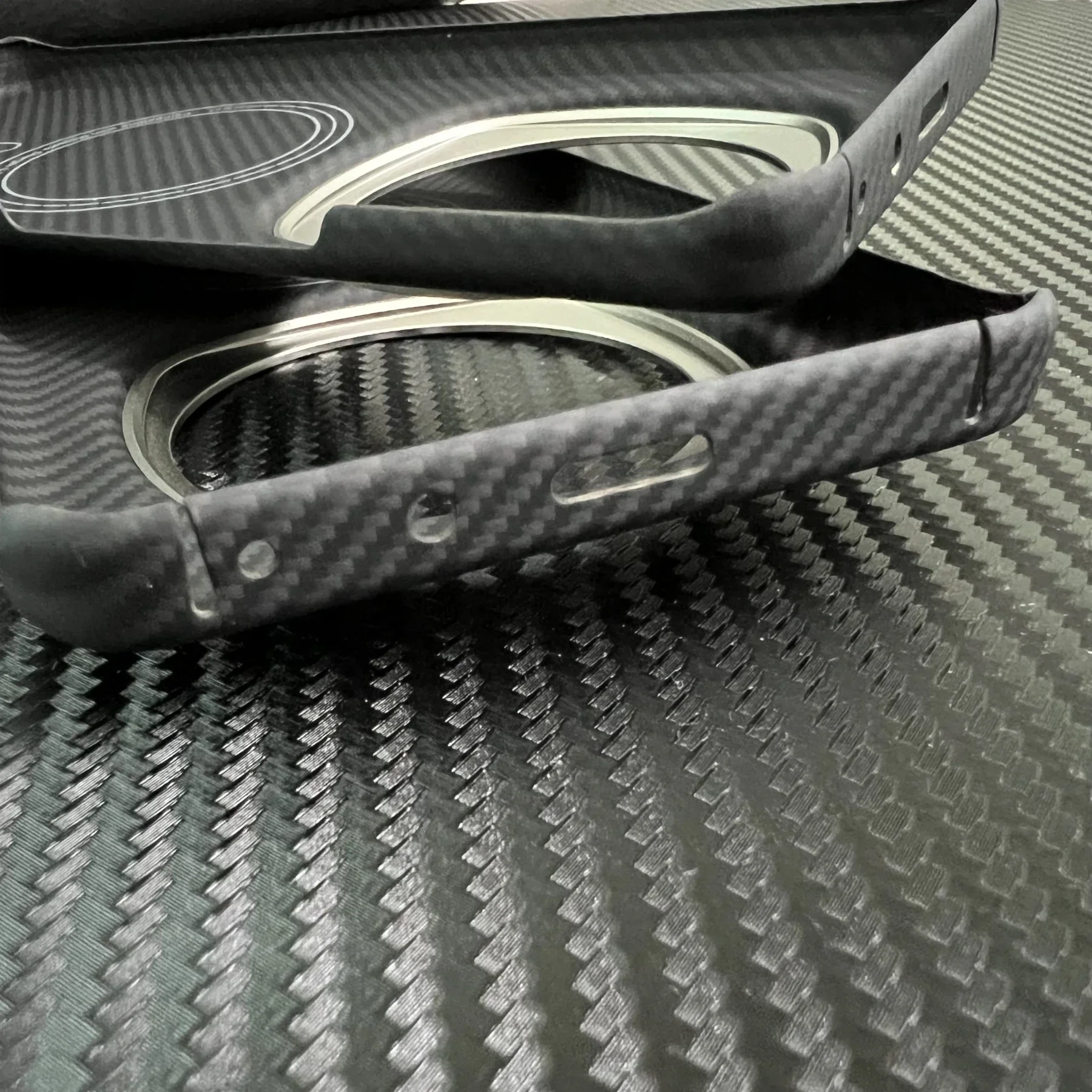 Чехол для телефона Kevlar 600D ультратонкий MagSafe беспроводная зарядка Honor Magic 6pro чехол