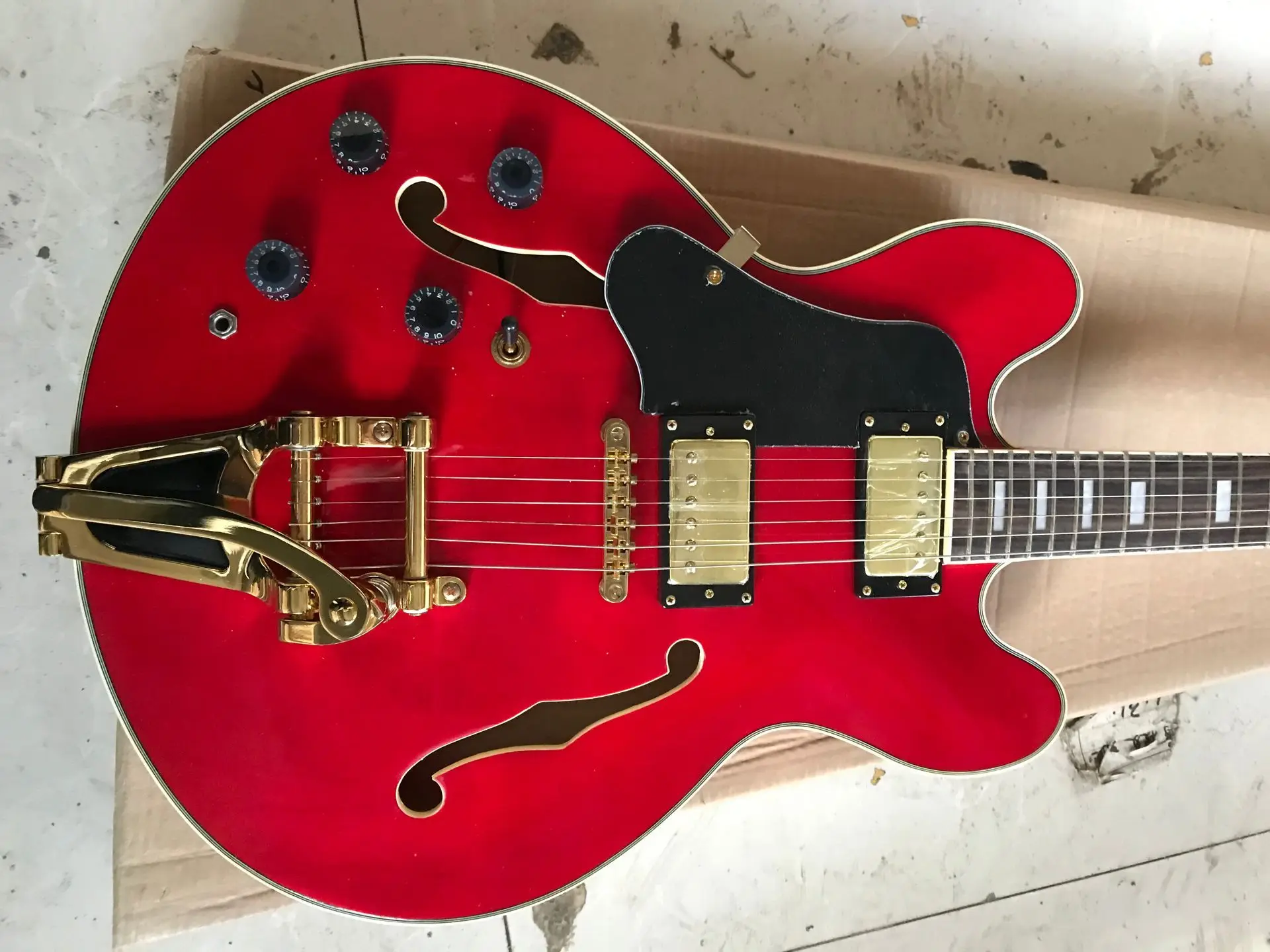 

free shipping New F hole body Jazz red guitar with bigsby Hollow body Electric Guitar Left hand In stock Ship immediately 8 335