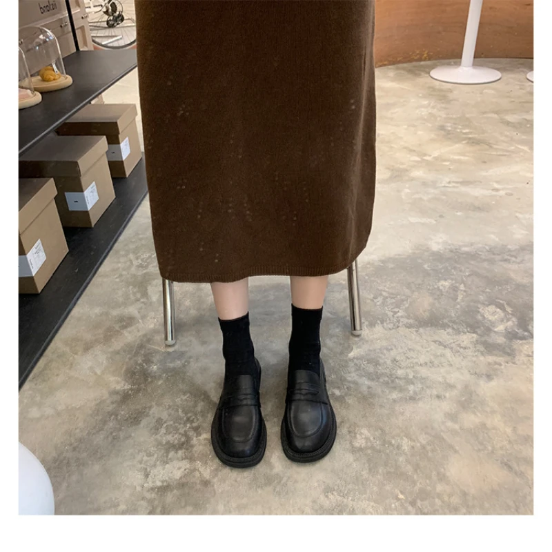 Ladies Flat Shoes  Loafers Patent Leather Solid Color Breathable  Non-Slip Soft Sole  Sneakers  Women