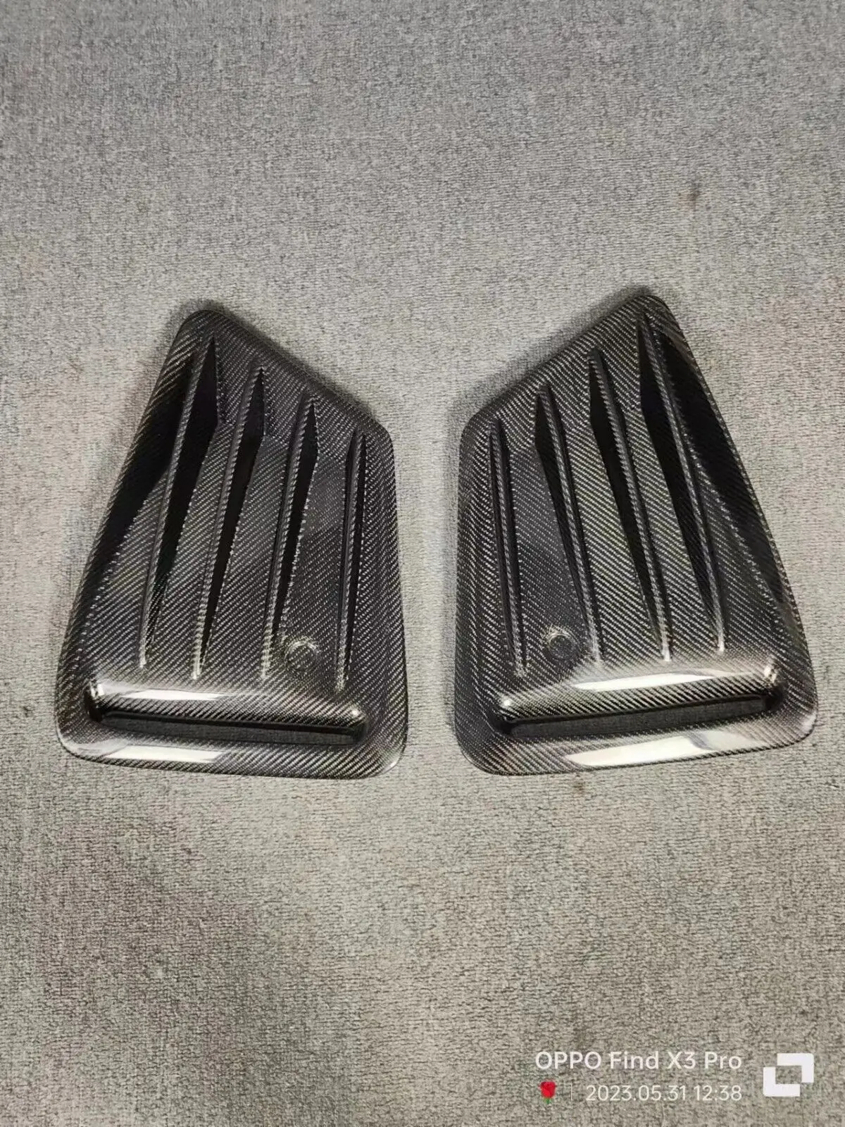 

Carbon fiber front panel cover pair Fit for BMW 2023 i4 M50