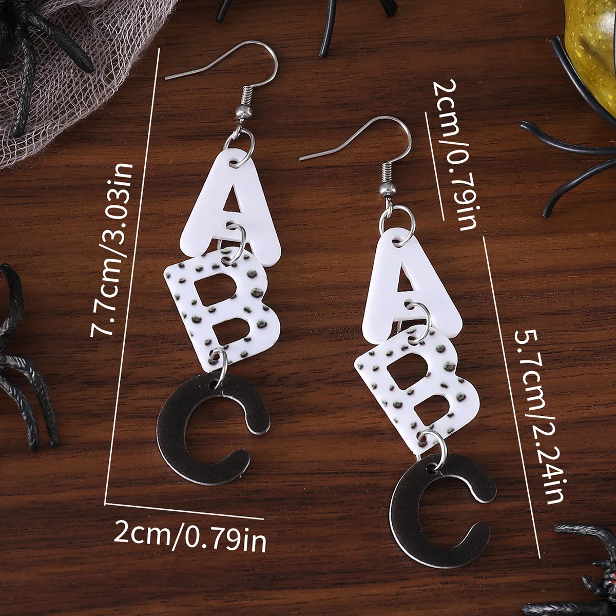 Акриловые серьги-подвески ABC