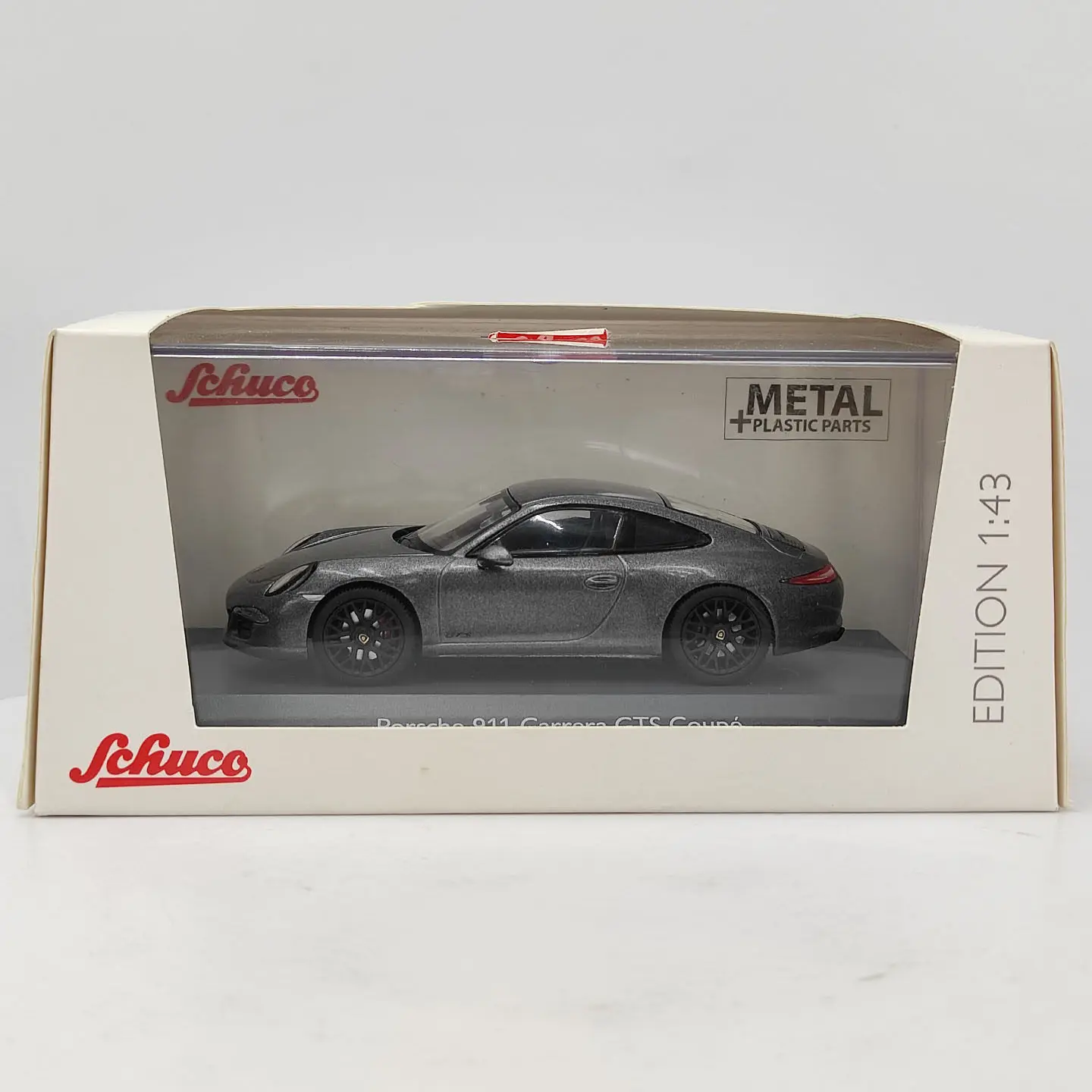 Фото Модель спортивного автомобиля Schuco Porsche 911 Carrera GTS из литого сплава в масштабе 1:43, классика, подарок для взрослых, сувенир, статическая модель для демонстрации №1
