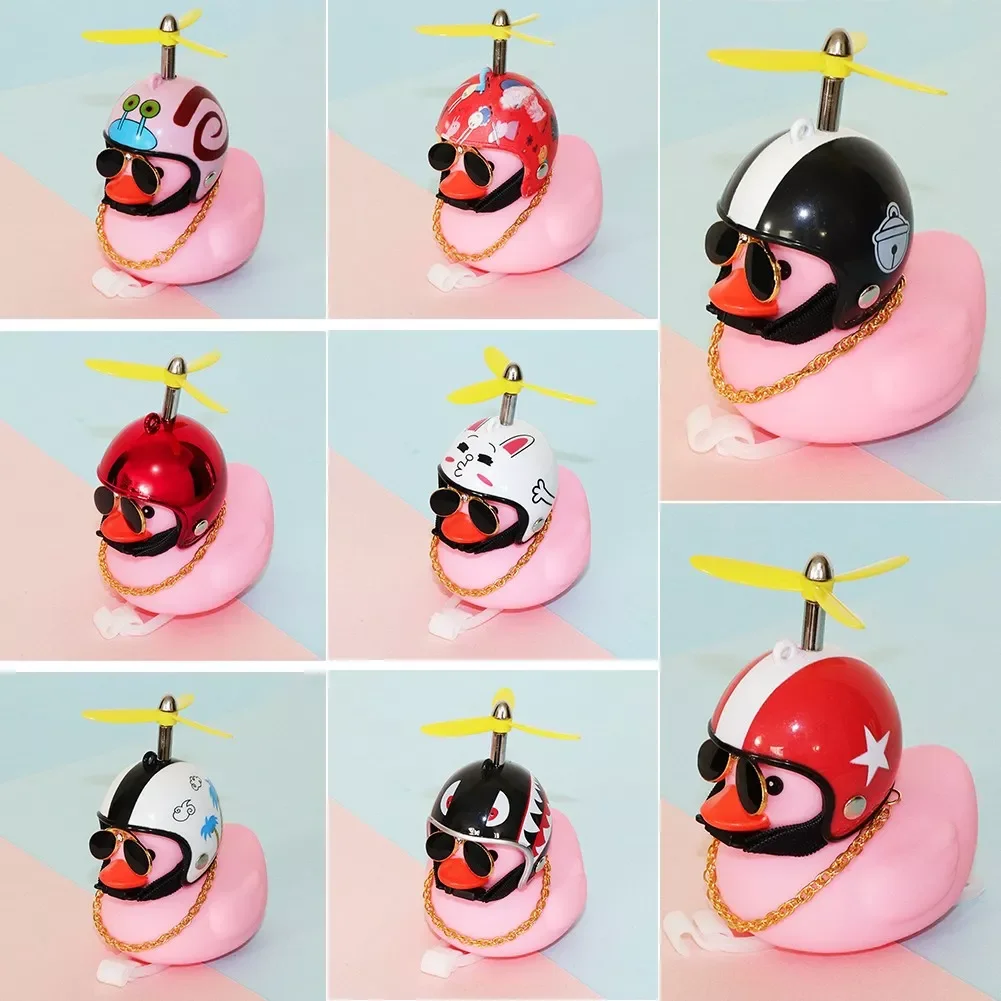 

1 Set Little Duck Cute Car Little Pink Duck With Helmet Bamboo Dragonfly For Motorcycle Bicycle Rubber 6*6*8cm Little Pink Duck
