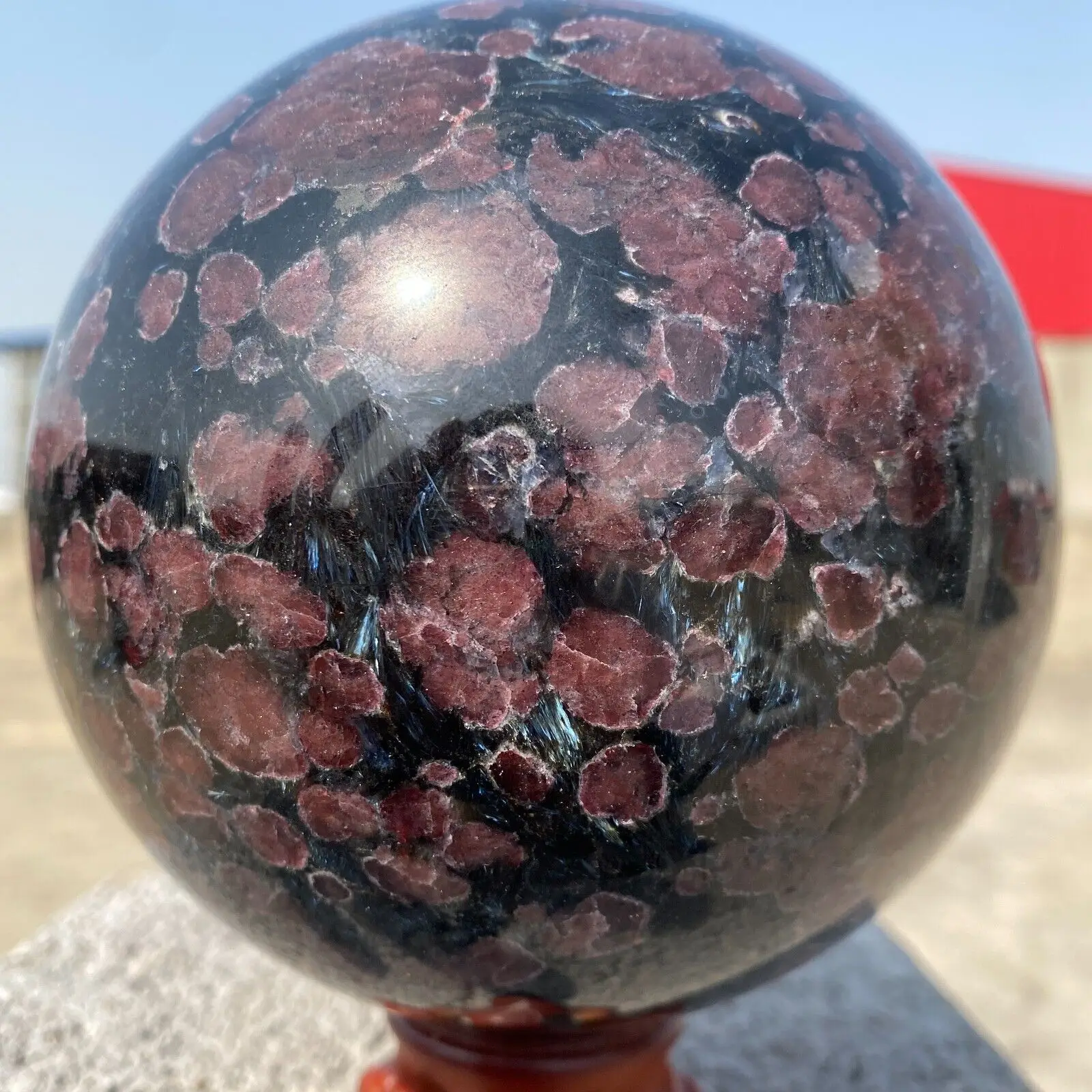 Натуральный гранат хрустальный шар красивый домашний энергетический камень