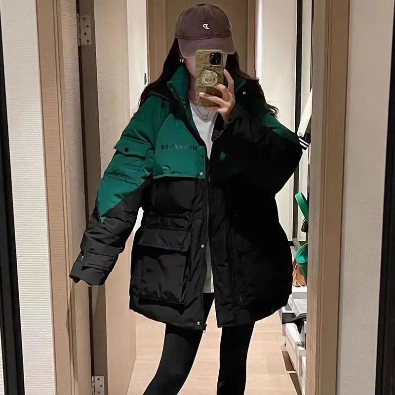 Одинаковые по цвету инструменты для переодоления пуха стеганое женское