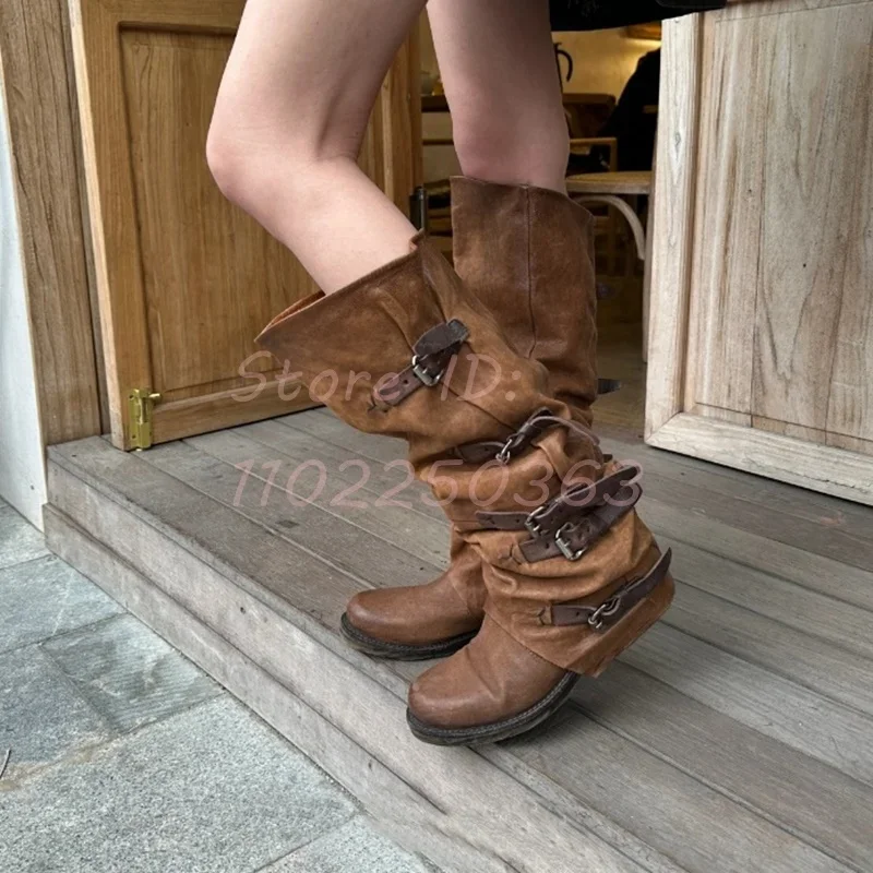 Ботинки до середины икры с пряжкой в стиле ретро коричневые плиссированные брюки